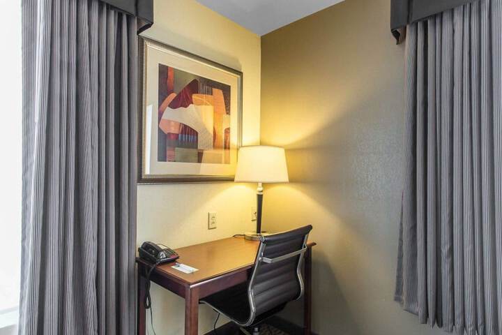 Room 17 of 39