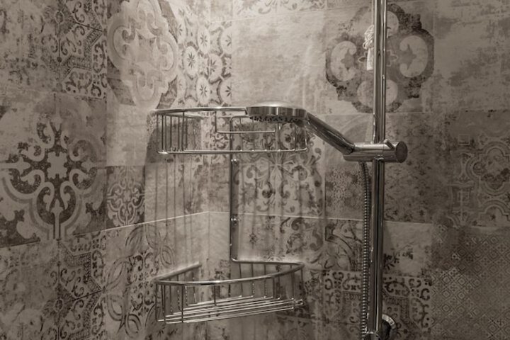 Room 2 of 26