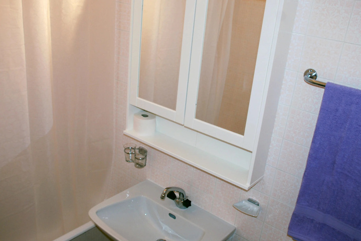 Room 9 of 21