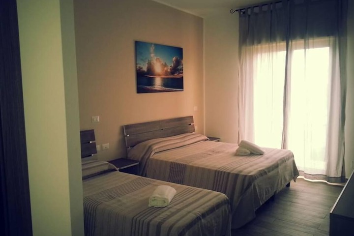 Room 16 of 51