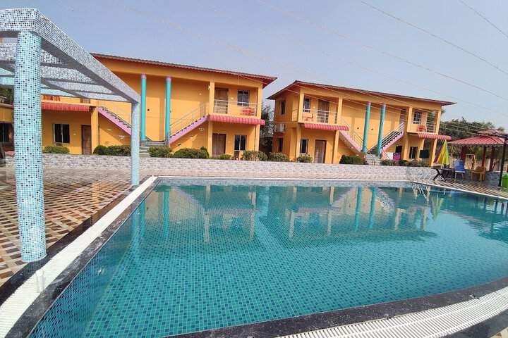 Pool 48 of 63