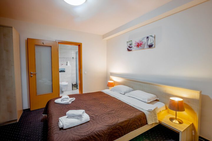 Room 20 of 60