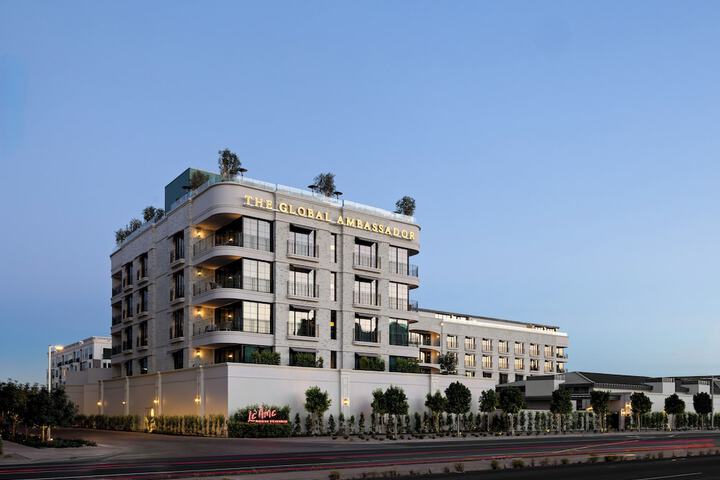 Hotel 82 of 84