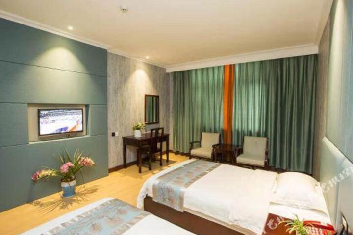 Starway Hotel (Duchang Yuean)