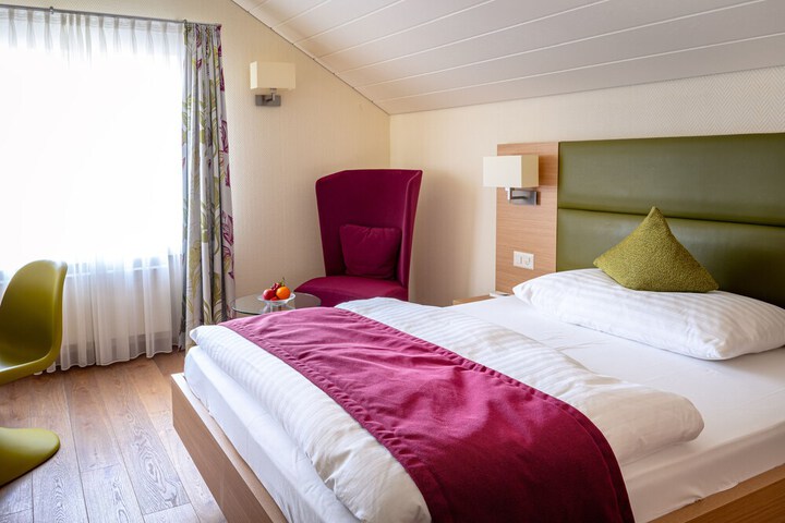 Room 10 of 49