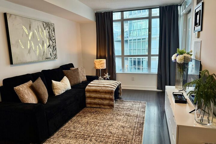 Room 10 of 15