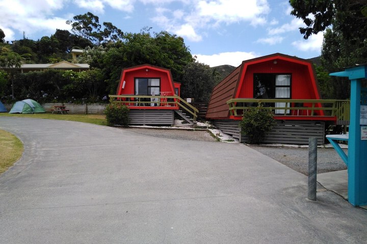 Room 4 of 96