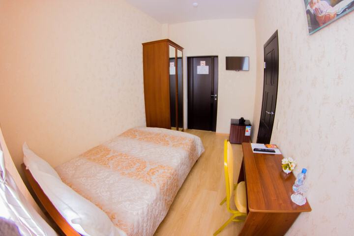 Room 5 of 50