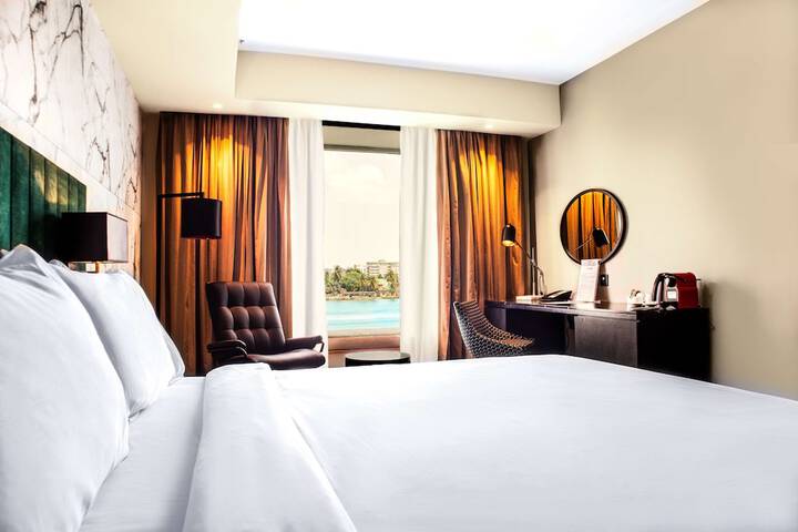 Room 28 of 140