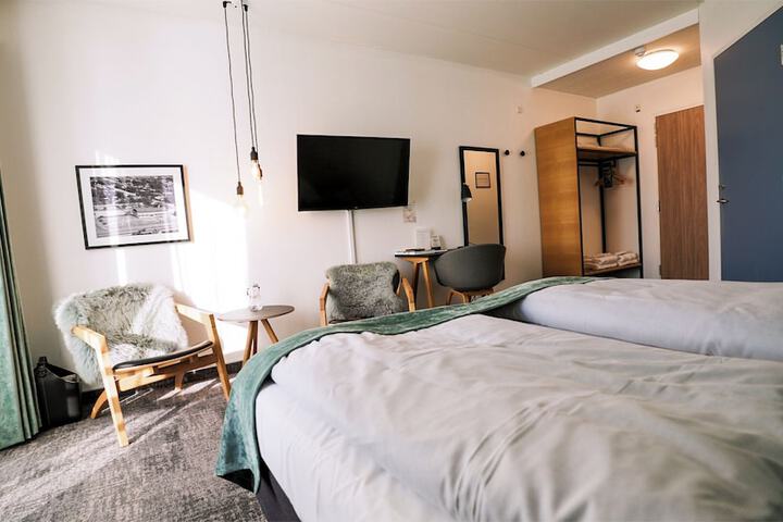 Room 14 of 95