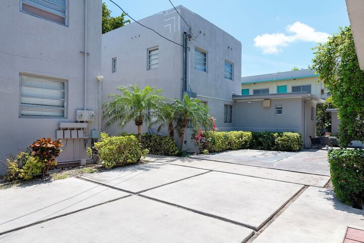 Exterior Photo