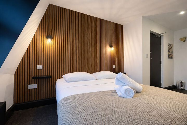 Room 48 of 85