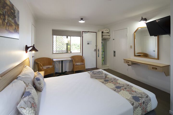 Room 9 of 132