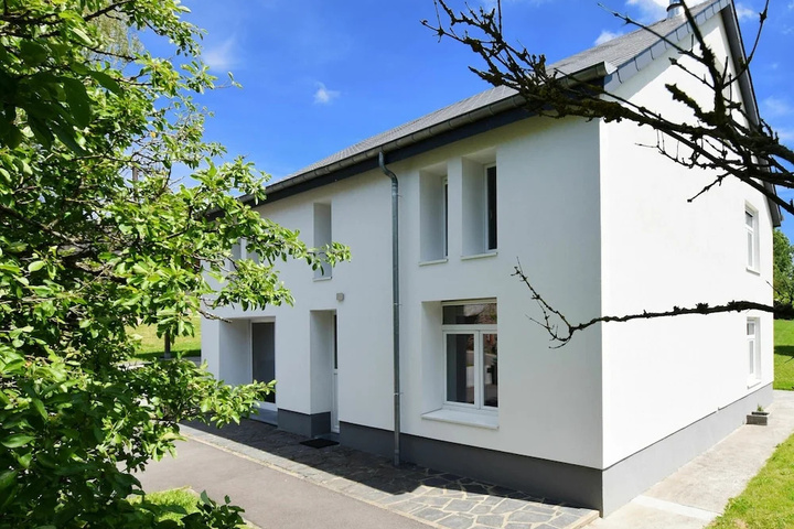 Modern Well-equipped House With Sauna, Spacious Garden and Nice View