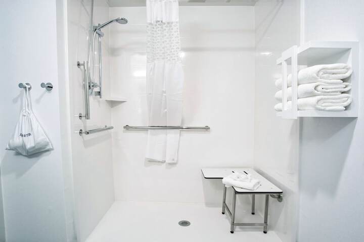 Bathroom shower