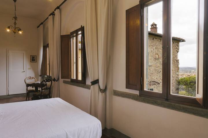 Room 7 of 68