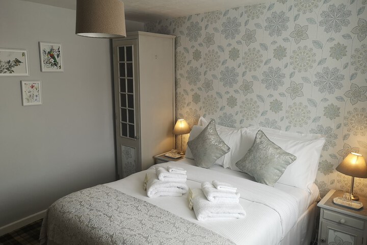 Room 3 of 31