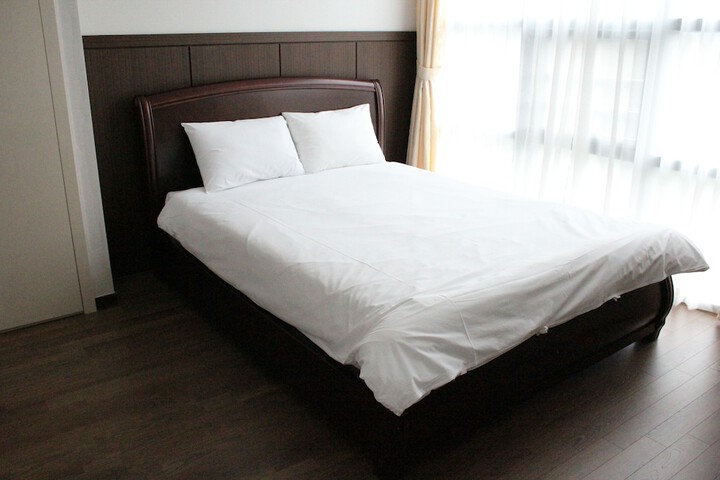 Room 12 of 119
