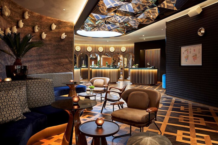 Hotel Lobby