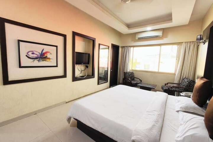 Room 44 of 134