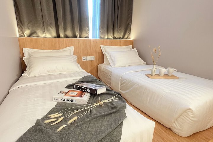 Room 40 of 136