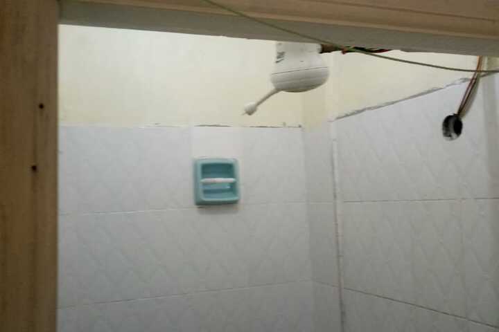 Room 5 of 13