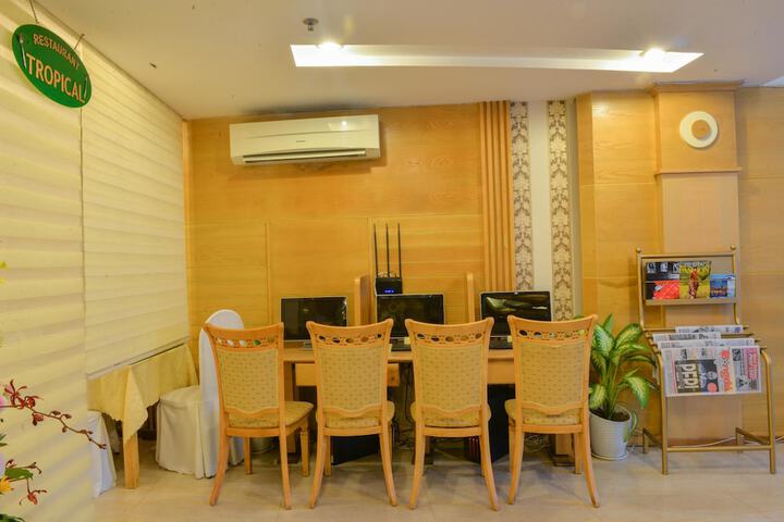Hotel 3 of 80