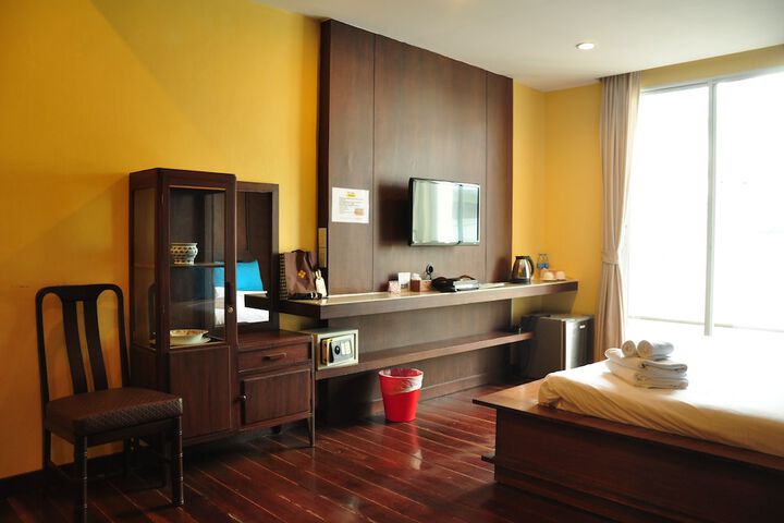 Room 12 of 70