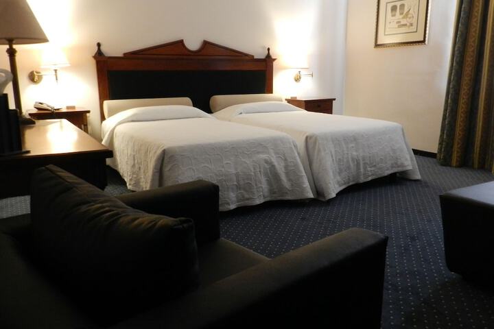 Room 10 of 55