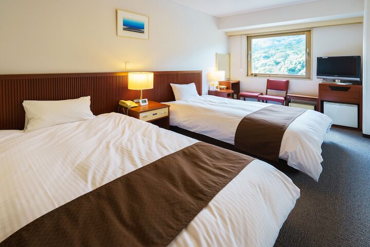 Room 4 of 46