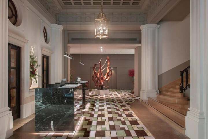 Guest Lobby