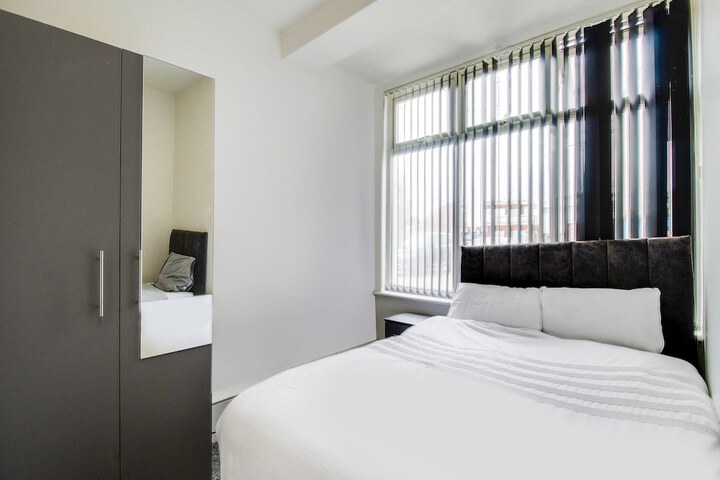 Room 9 of 41