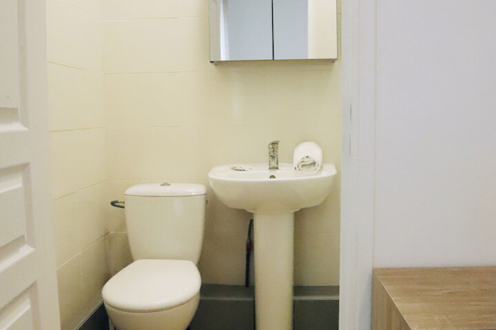 Room 17 of 24