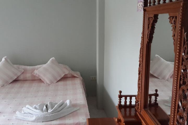 Room 3 of 17