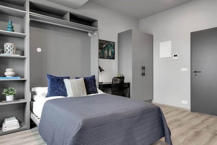 Room 17 of 25