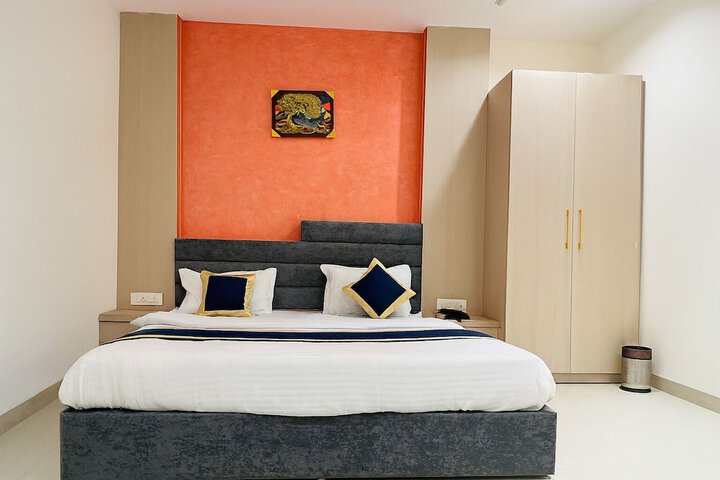 Room 35 of 81