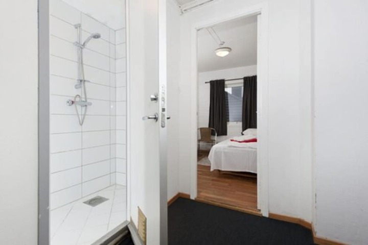 Room 34 of 41