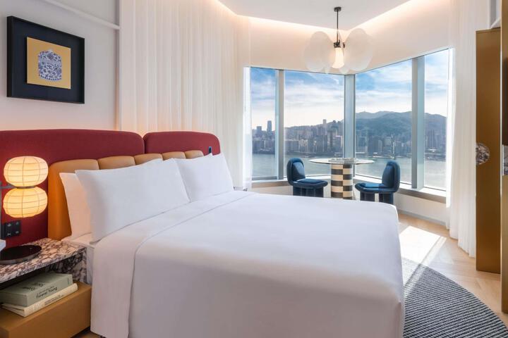Room 30 of 97