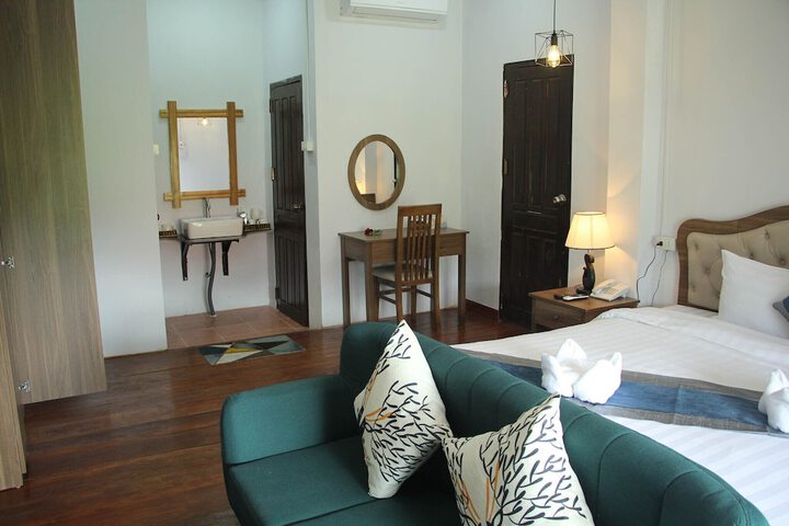 Room 7 of 38