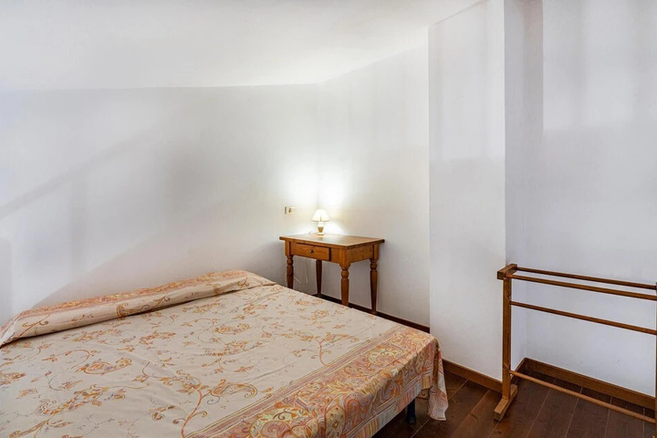 Room 3 of 15