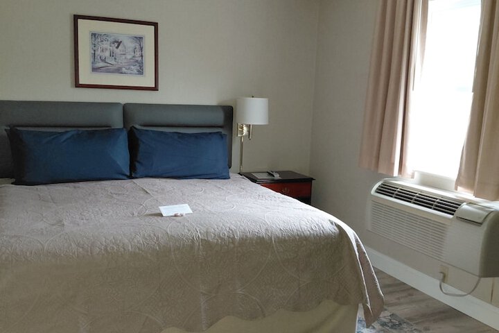 Room 19 of 36