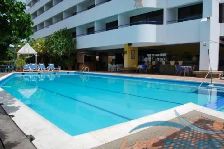 Pool 2 of 4