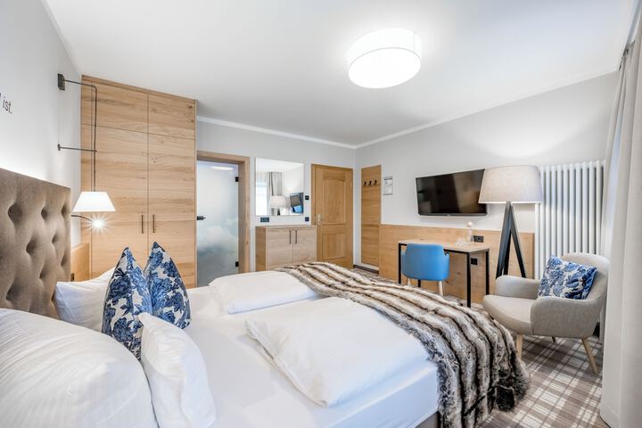 Room 21 of 180