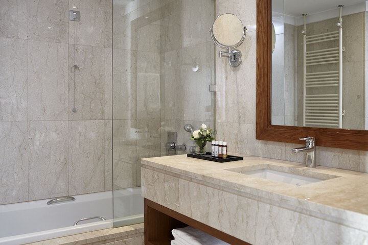 Clean Restrooms