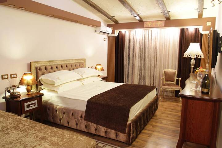Room 20 of 40