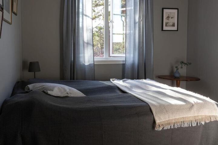 Room 15 of 90