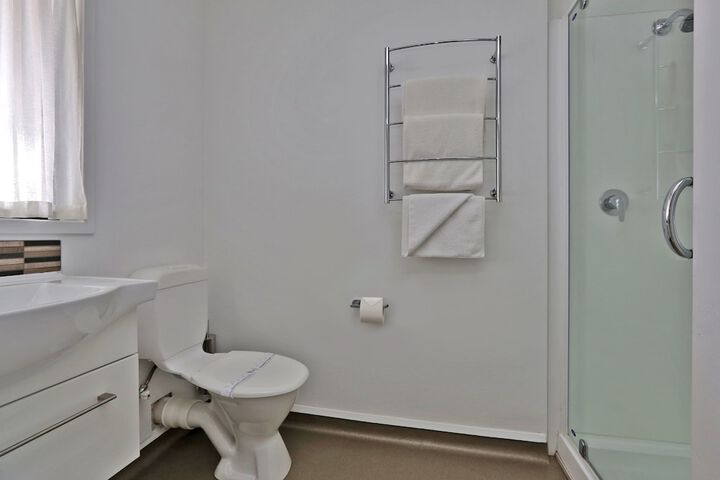 Room 50 of 54