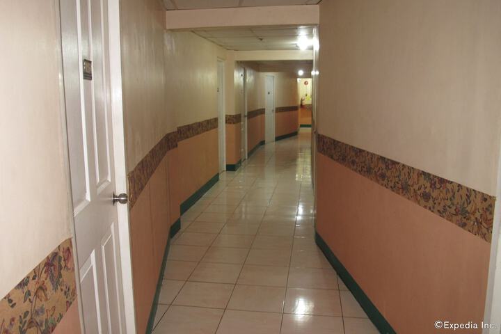 Ballroom/Hall 50 of 59