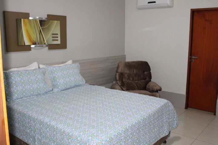 Room 7 of 35