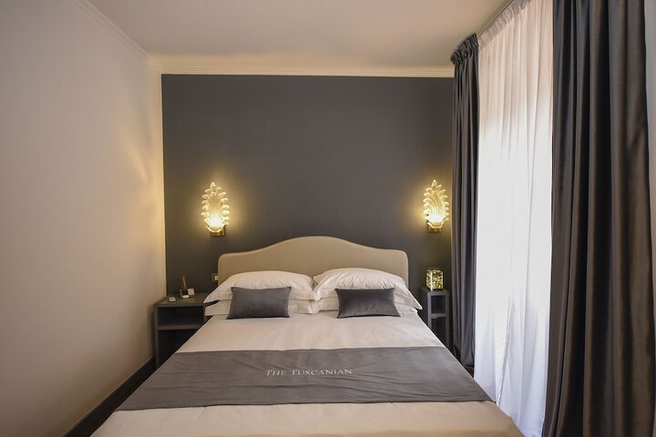 Room 9 of 41